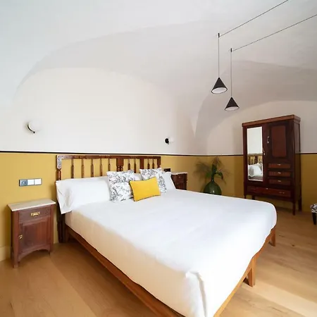 Apartamentos Habitavit En Caceres Exterior photo